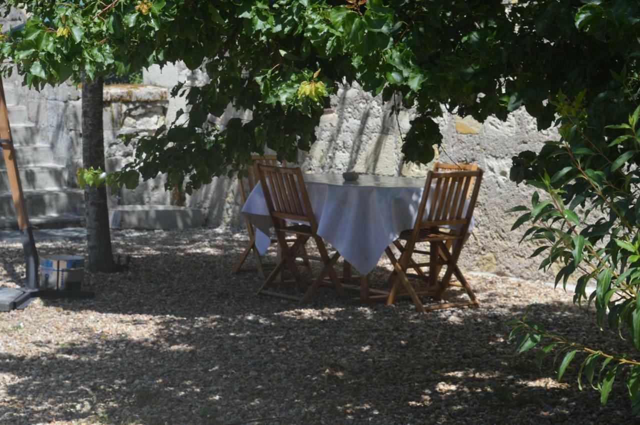 Le Port Boulet Gite Dans Le Vignoble De Bourgueil מראה חיצוני תמונה